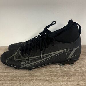 Nike Mercurial Soccer Cleat Black Size 6 Like new